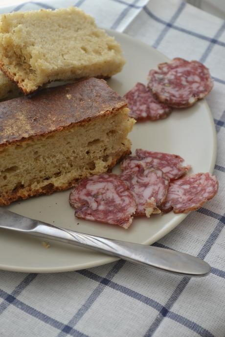 Savoury Wednesday: Butterbrot mal anders - mit Fenchelsalami, Comté und eingelegter Paprika