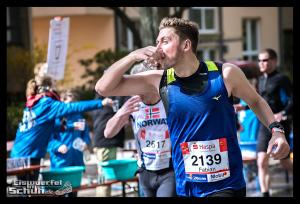 EISWUERFELIMSCHUH - Hamburg Marathon Laufen Haspa Mizuno (39)
