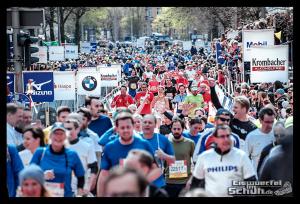 EISWUERFELIMSCHUH - Hamburg Marathon Laufen Haspa Mizuno (73)