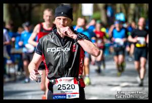 EISWUERFELIMSCHUH - Hamburg Marathon Laufen Haspa Mizuno (48)