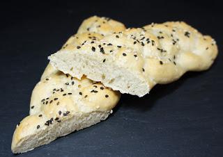 Dinkel-Sesam-Stangen