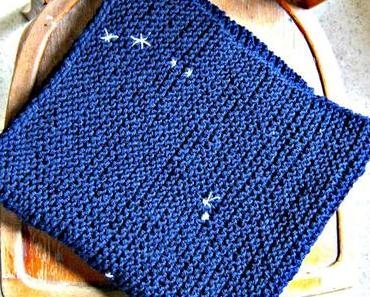 #sonntagsfreude: Babydecke mit Stickerei