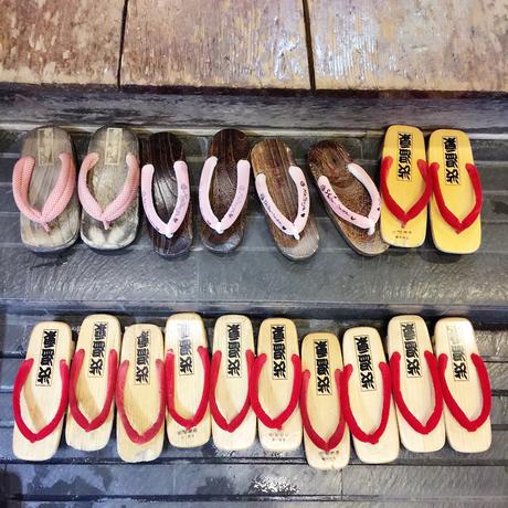 japanische-schuhe-traditionell