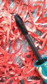 Max Factor Voluptuous False Lash Effect Mascara