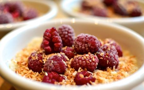 Schnelle Snacks: Veganer Grießpudding