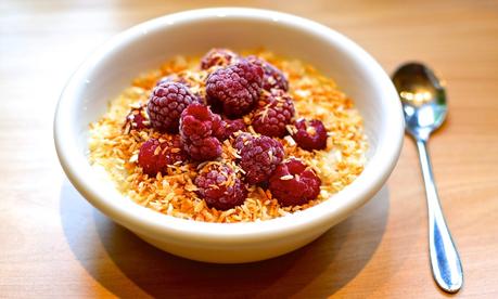 Schnelle Snacks: Veganer Grießpudding