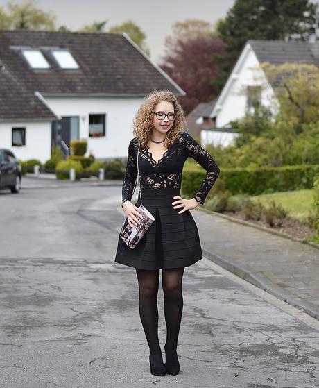 Outfit: Allblack with Lace Teddy and Flared Skirt for the Opera