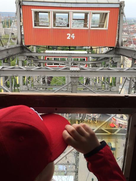 Family-City-Trip nach Wien: Wenn die Ferien am Bahnhof beginnen