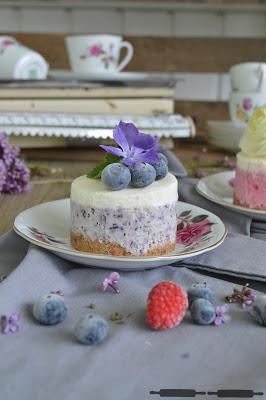 No - Bake Cheesecake mit Himbeeren und Blaubeeren / No - Bake Blueberry and Raspberry Cheesecake