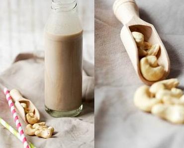 [cooks...] Cashew Sesame Milk with Cinnamon and Vanilla