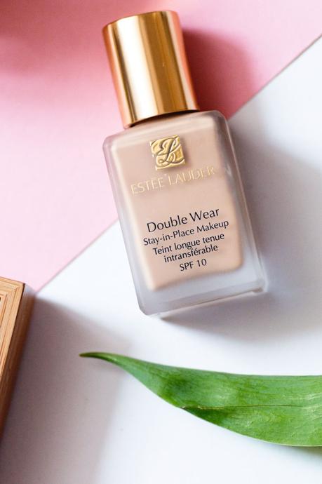 Kleidermädchen zeigt ihre Beauty Newcomers im Februar. Diesmal mit dabei: Estee Lauder, ebelin, Olivenöl, Zoeva, Rene Furterer.