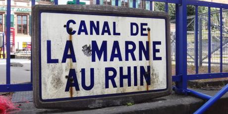 Rhein-Marne-Kanal: hinter dem Rummelplatz