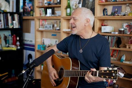 Peter Frampton: Tiny Desk Concert // Video