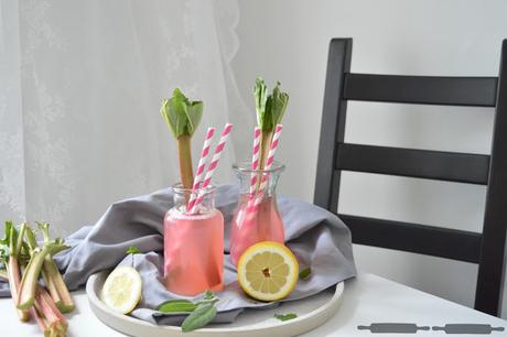 Rhabarber Minz Limonade / Rhubarb Mint Lemonade