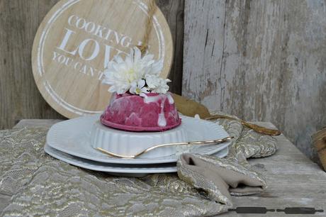 gefrorenes Törtchen mit Brombeeren / Frozen Blackberry Cake