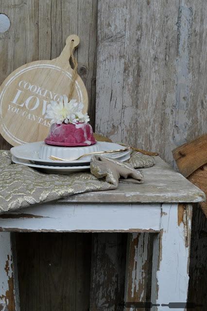 gefrorenes Törtchen mit Brombeeren / Frozen Blackberry Cake