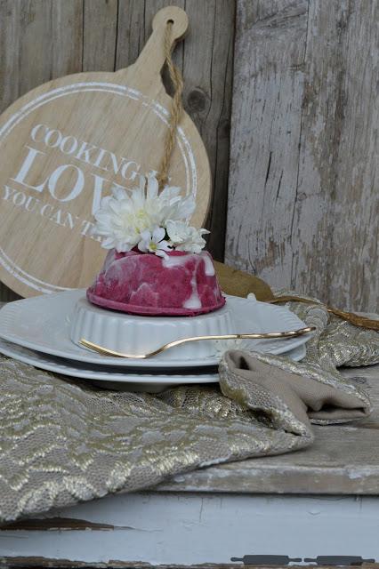 gefrorenes Törtchen mit Brombeeren / Frozen Blackberry Cake