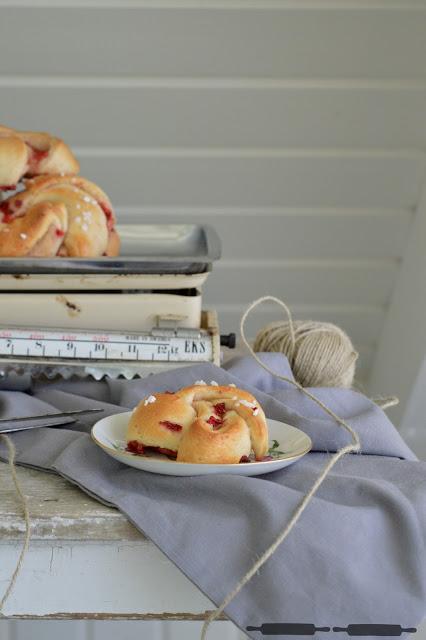 Erdbeer Zimt Brioche Rezept / Strawberry Cinnamon Brioches