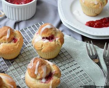 Buttermilch Brioche mit Himbeerfüllung aus der Muffinform / Buttermilk Raspberry Brioche Rolls