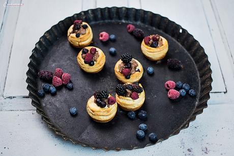 Buttermilch Beeren Törtchen