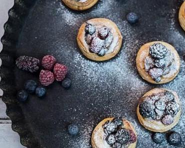 Buttermilch Beeren Törtchen