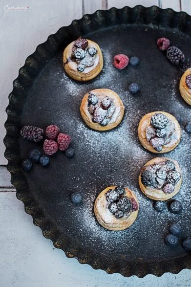 Buttermilch Beeren Törtchen