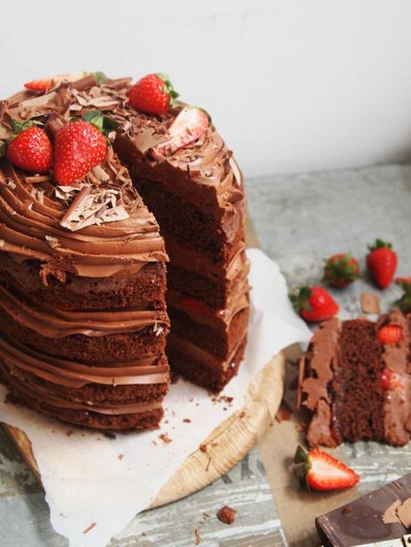 Chocolate Naked Cake with Nutella Cream Cheese Frosting & Strawberries