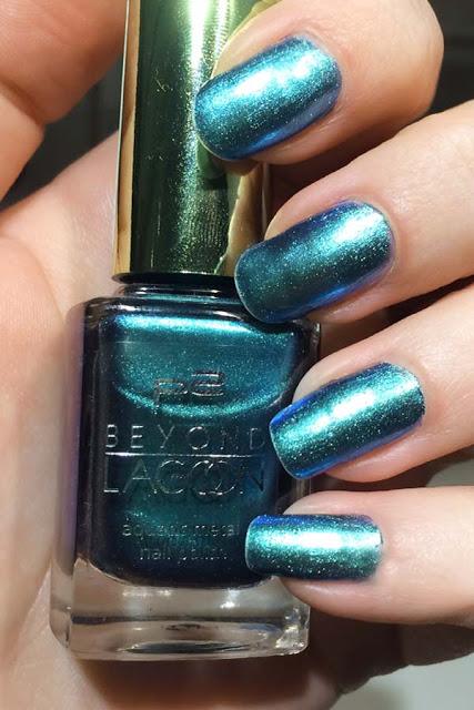 [NOTD] P2 Beyond Lagoon - Aquatic metal nail polish 010 underwater blue