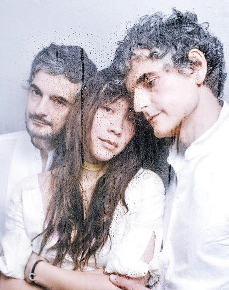 Blonde Redhead: Männermöbel