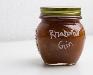 Rhabarbermarmelade mit Gin