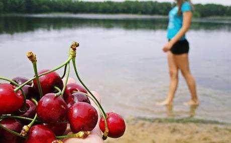 Am See Kirschen naschen! Jaimee macht mit bei 12 von 12 im Juni