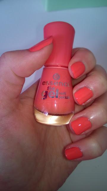 essence the gel nail polish 12 mandarine bay | Komplette Review (Base- & Topcoat)