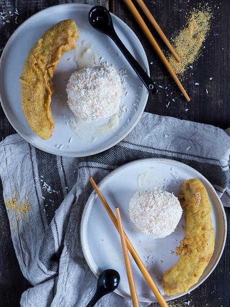 ausgebackene Tempura Curry Bananen mit Kokoseis