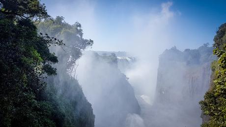 Victoria Falls – Wasser ohne Ende – überall!