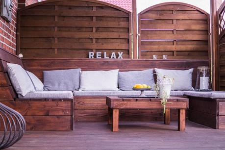 Blog + Fotografie by it's me | fim.works | Ein Garten im Norden | DIY Lounge-Ecke