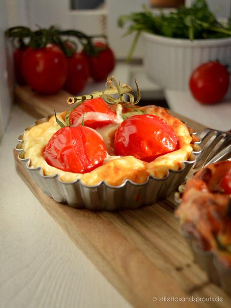 Tomaten-Tarteletts mit Ziegenkäse