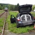 Bahnunfall Katzweiler Pkw kollidiert mit Regionalbahn