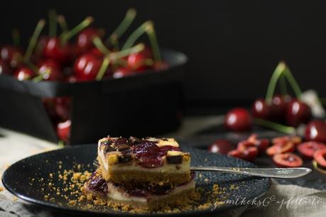 Kirsch-Cheesecake mit Schokoladestücken