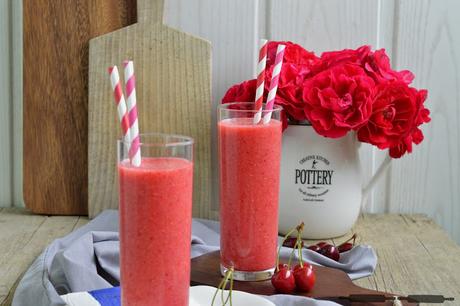 Very Cherry Smoothie mit Himbeeren
