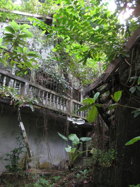Hotelruine in Thailand | Bild: Anette Strohmeyer