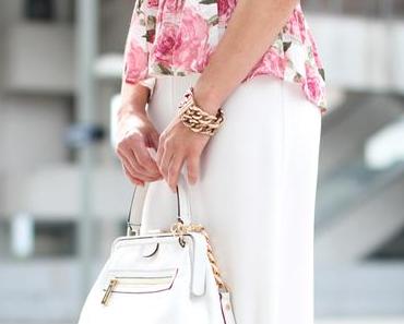 White pants & pink roses