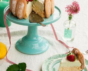 Sommerfrische: Erdbeer-Charlotte mit Basilikum-Zitronen-Joghurtmousse