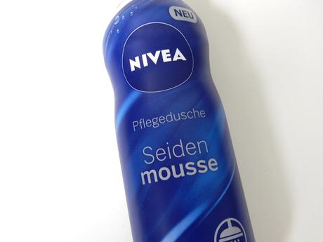NIVEA Seiden-Mousse Pflegedusche Creme Care nah vorne