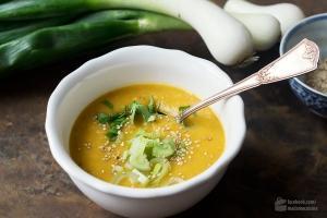 Rote Linsensuppe mit Süßkartoffeln