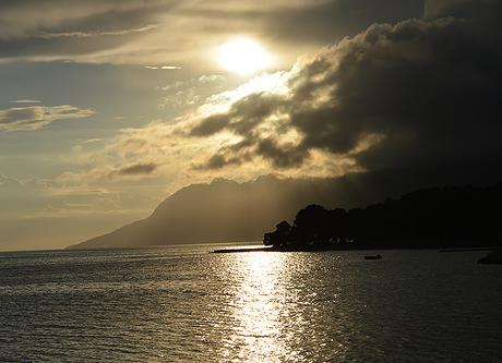 Travel: Croatian Coast Village Brela & Apart-Hotel Sunceva Postelja