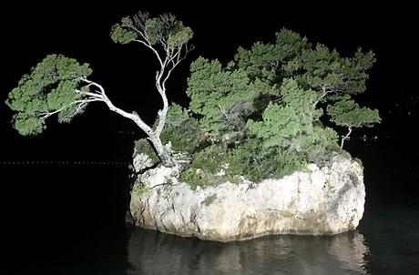 Travel: Croatian Coast Village Brela & Apart-Hotel Sunceva Postelja