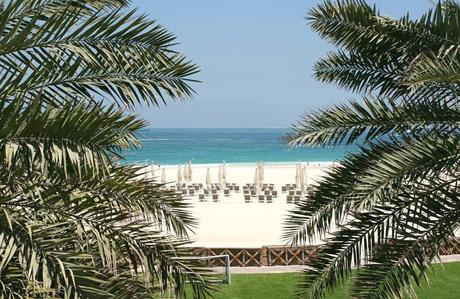 Dubai-mit-Kind-Strand-Burj-al-Arab