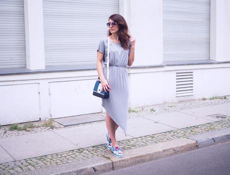 peter kaiser summer streetstyle grey jersey dress asymmetric embellished loafers