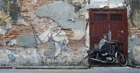 Street-Art_Little-Boy-Pet-Dinosaur_Old-Motorcycle