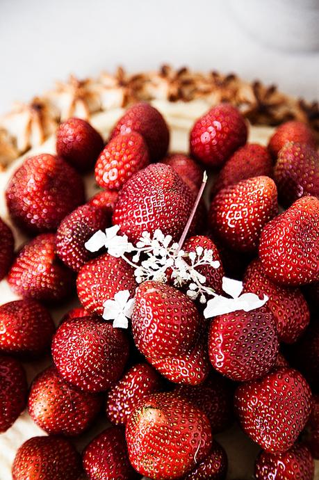 Mürbteig Tart mit Ricotta-Füllung + Erdbeeren